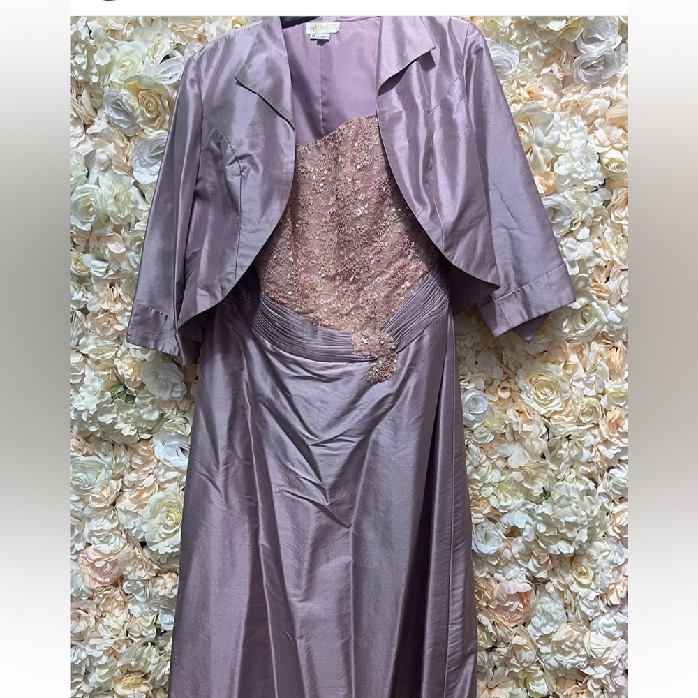 Elegant Mauve Evening Dress with Jacket